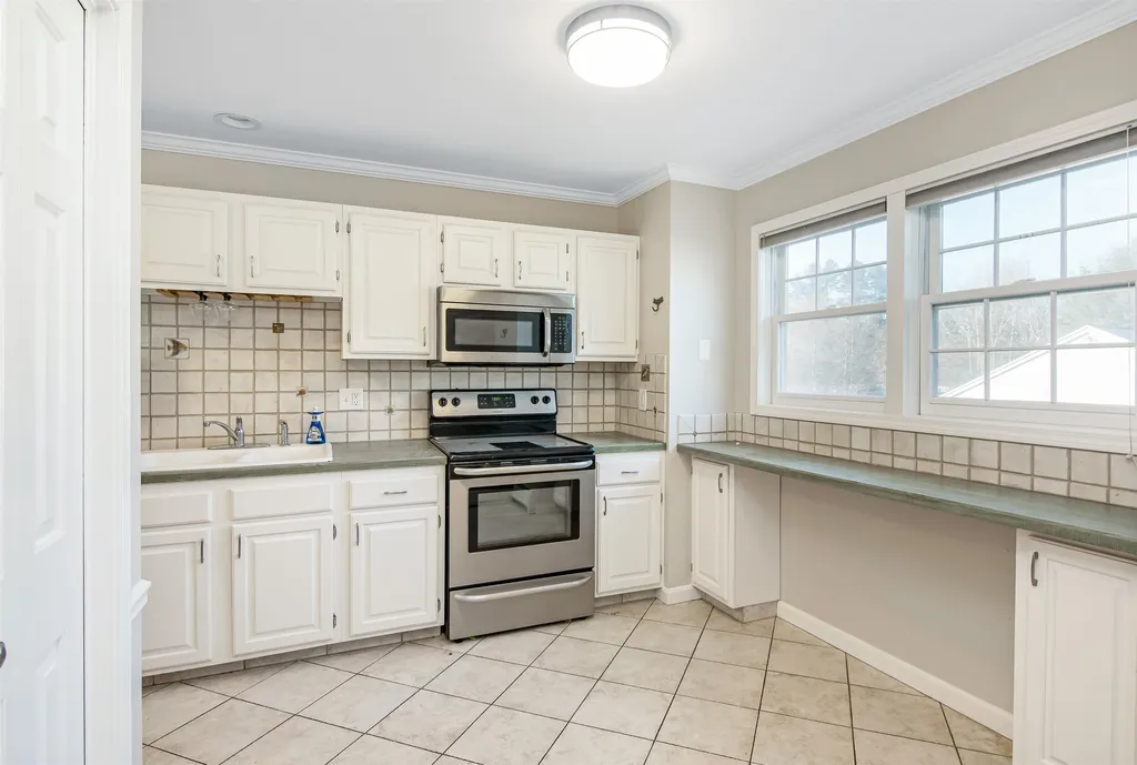 33 Harbor View Road South Burlington VT 05403