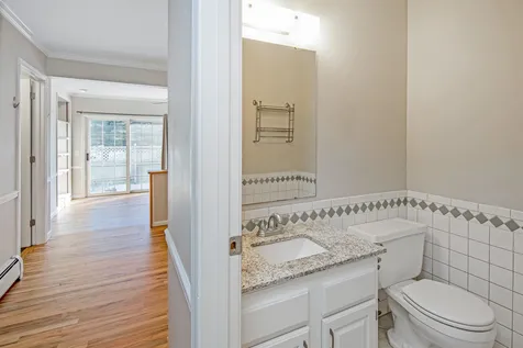 33 Harbor View Road South Burlington VT 05403