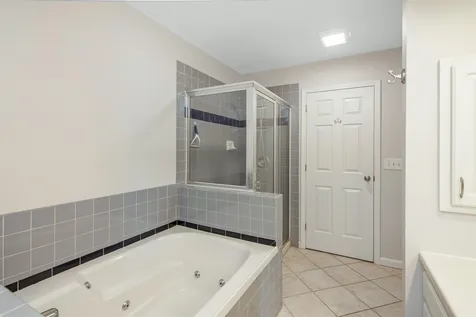 33 Harbor View Road South Burlington VT 05403