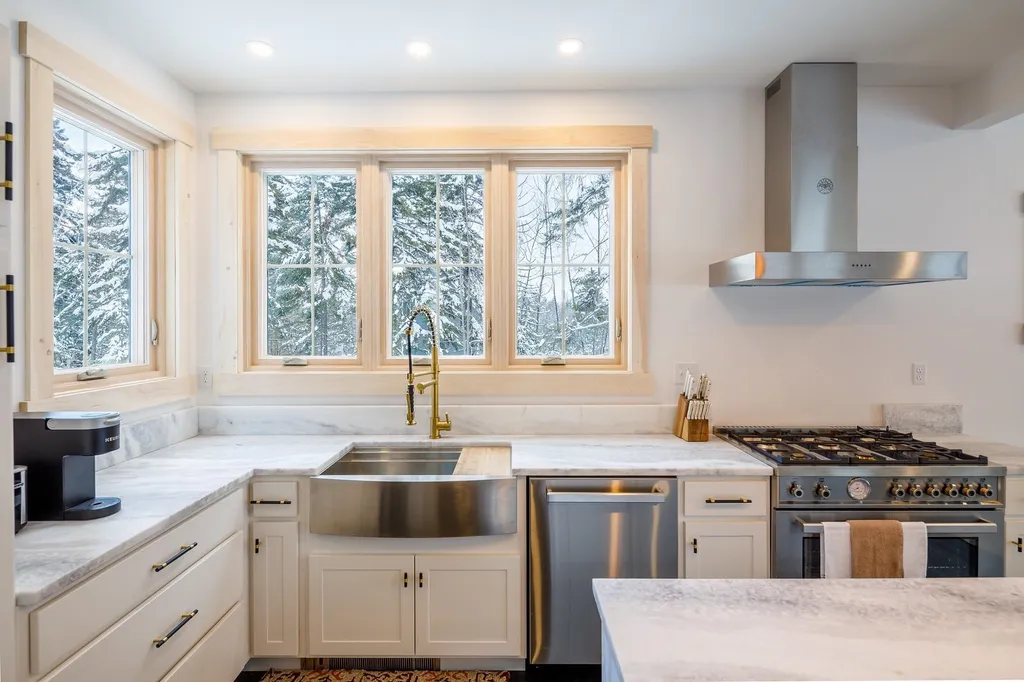 5 Panaway Court Campton NH 03223