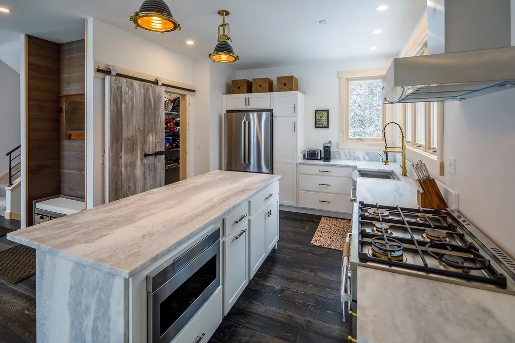 5 Panaway Court Campton NH 03223