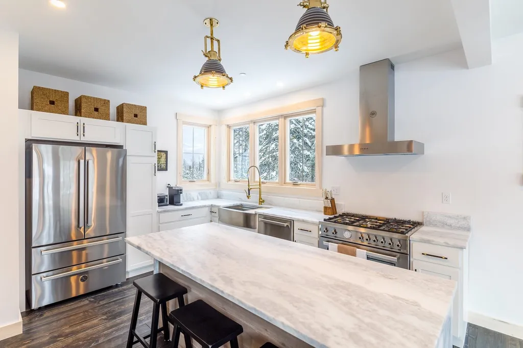 5 Panaway Court Campton NH 03223