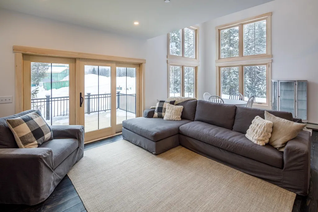 5 Panaway Court Campton NH 03223