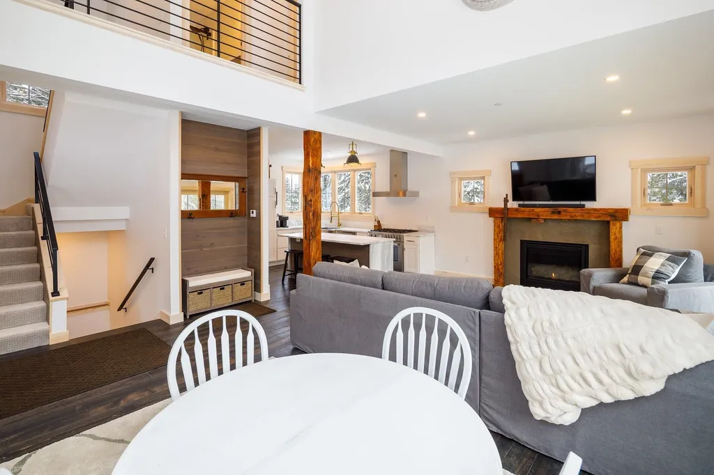 5 Panaway Court Campton NH 03223