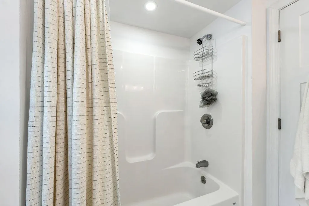 9 Shaker Jerry Road Moultonborough NH 03254