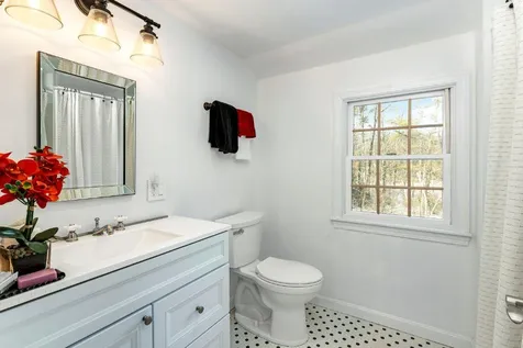 9 Shaker Jerry Road Moultonborough NH 03254