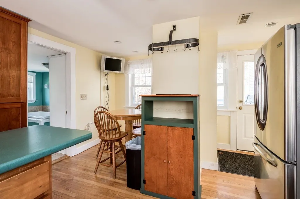 2 Cherry Road North Hampton NH 03862