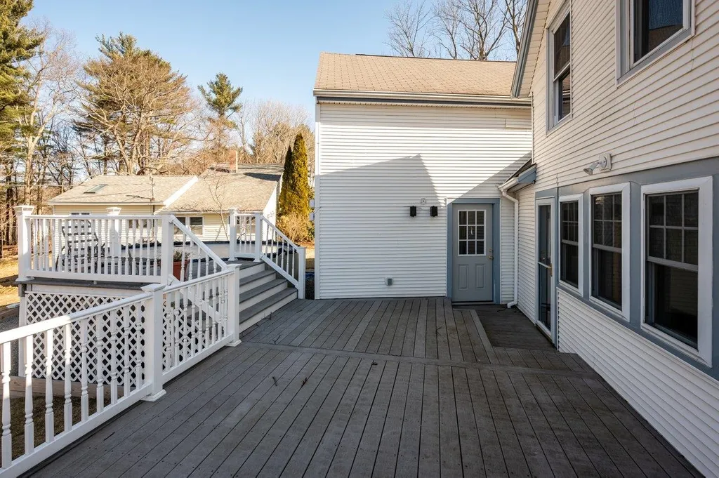 2 Cherry Road North Hampton NH 03862