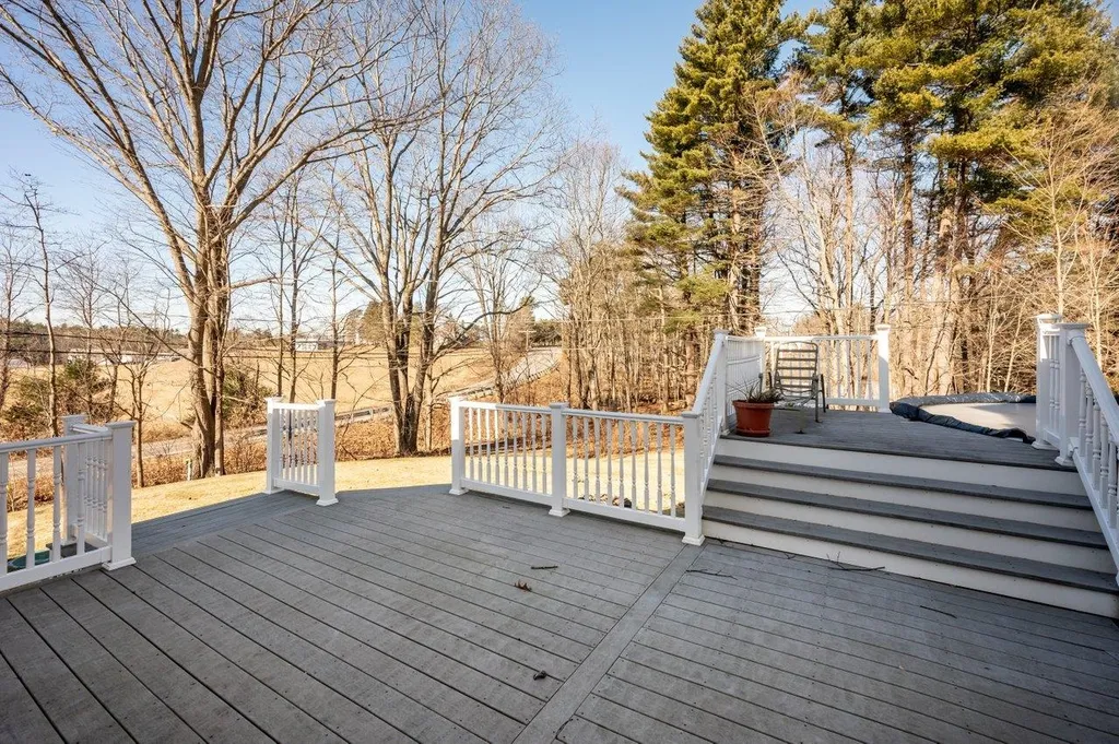 2 Cherry Road North Hampton NH 03862