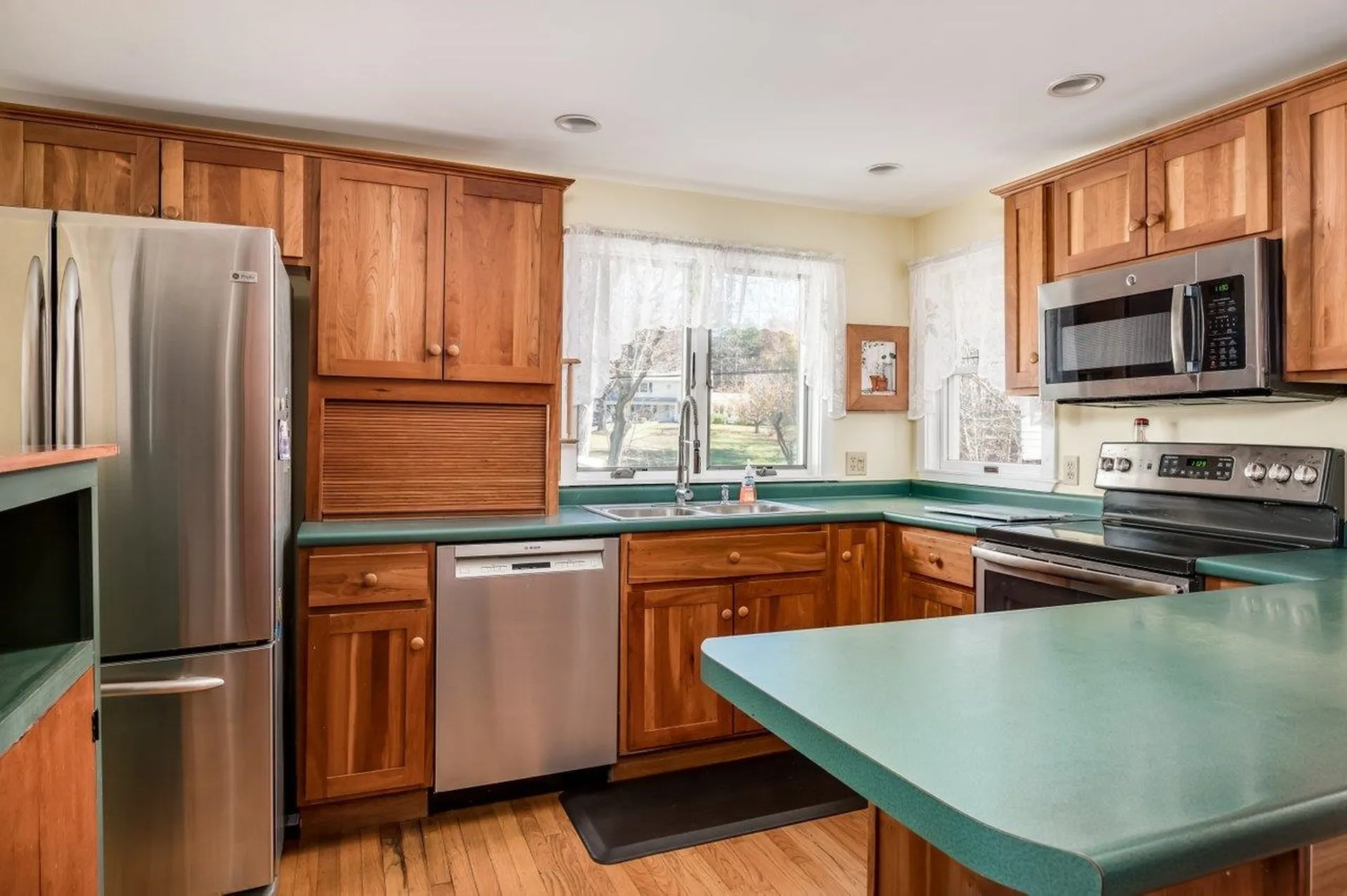 2 Cherry Road North Hampton NH 03862