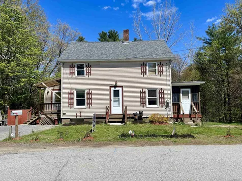 17 Curtis Street Claremont NH 03743