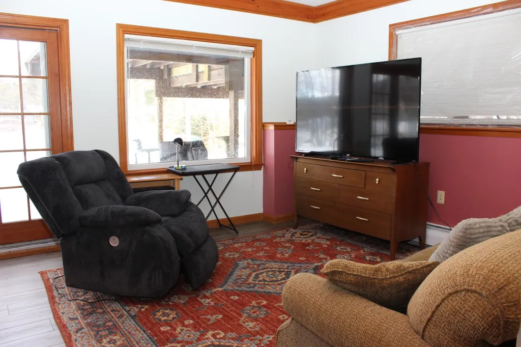 25 Spindle Point Road Meredith NH 03253