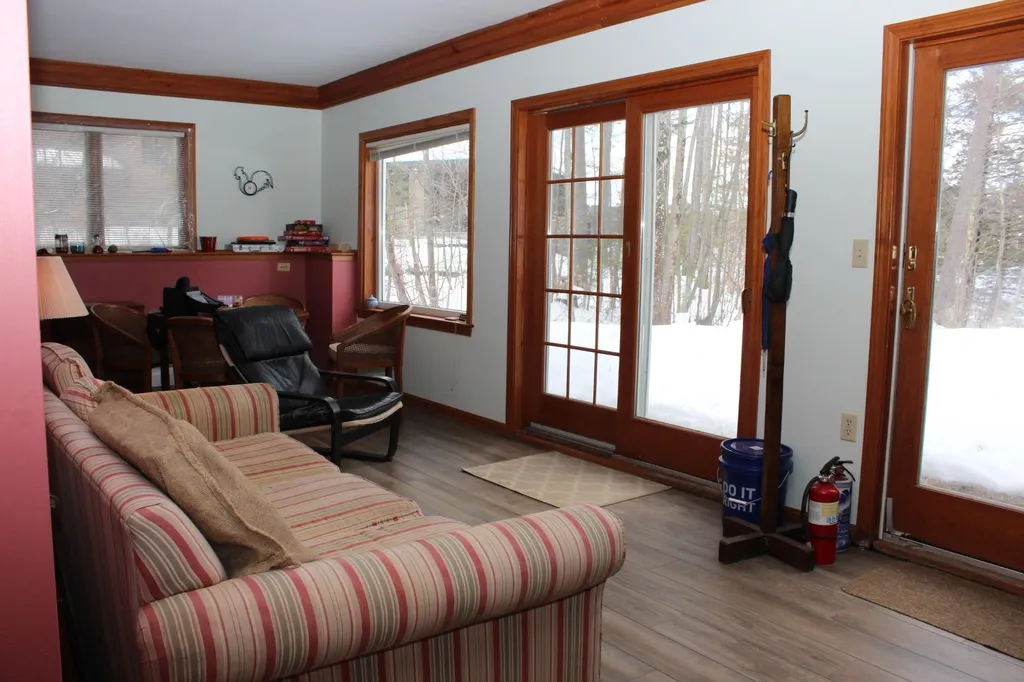 25 Spindle Point Road Meredith NH 03253