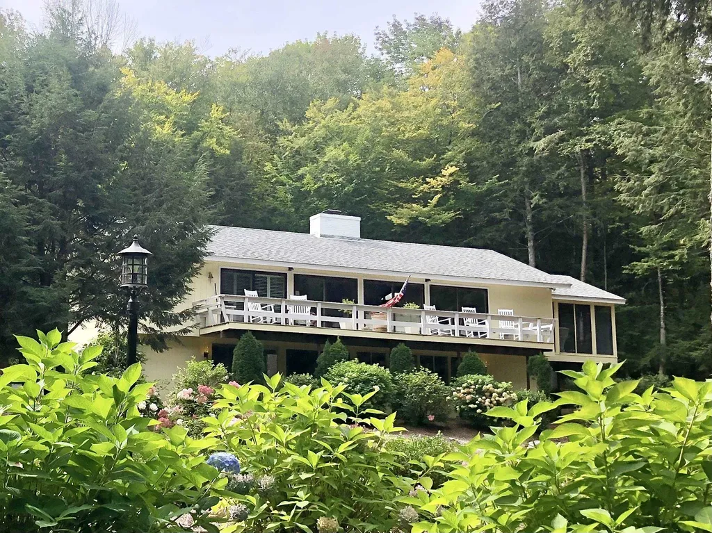 121 Upper Bay Road Sunapee NH 03782
