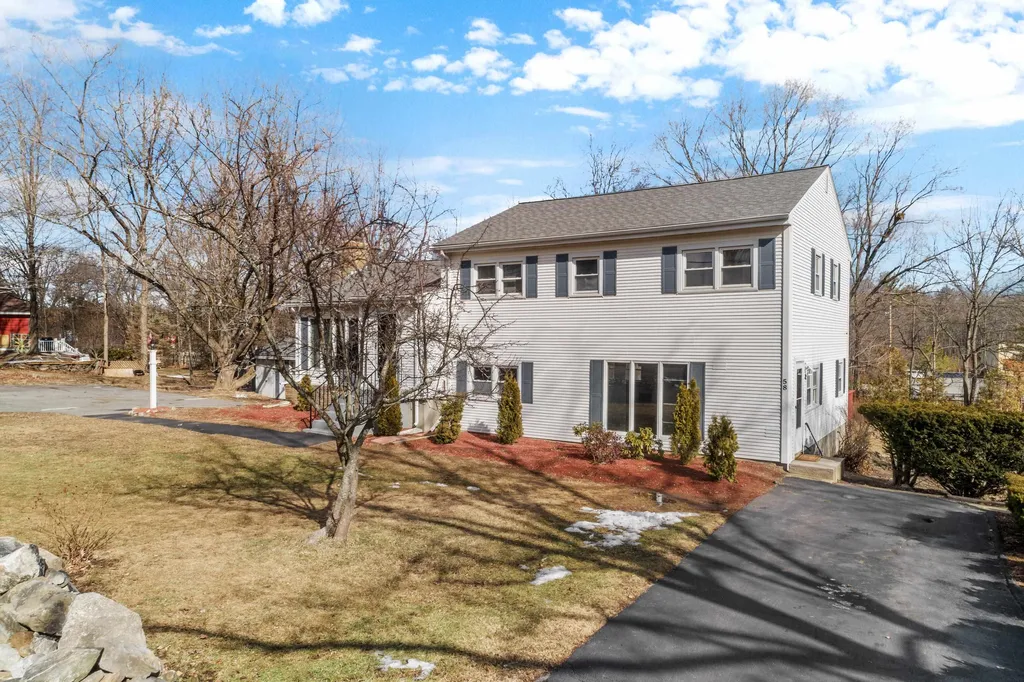 58 Old Rockingham Road Salem NH 03079