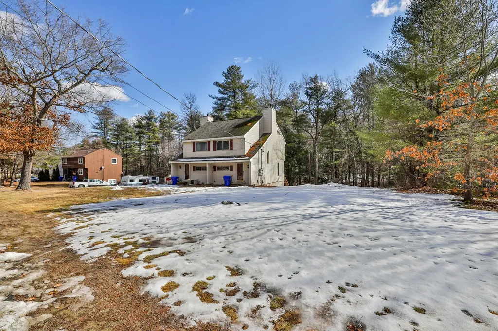 15b David Drive Hudson NH 03051
