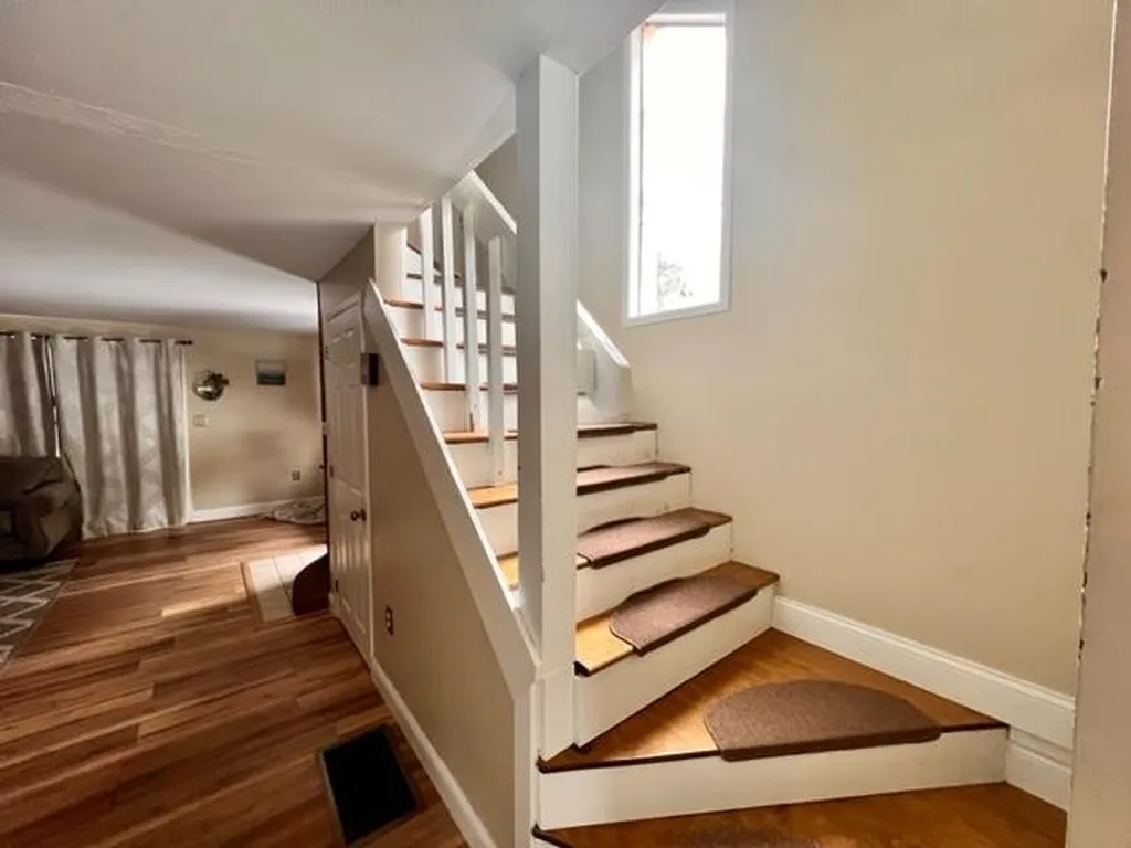 15b David Drive Hudson NH 03051