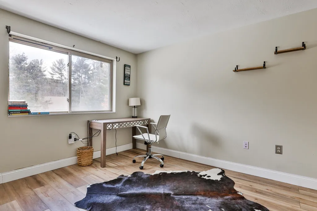 15b David Drive Hudson NH 03051