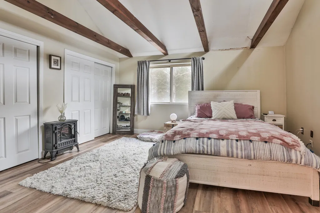 15b David Drive Hudson NH 03051