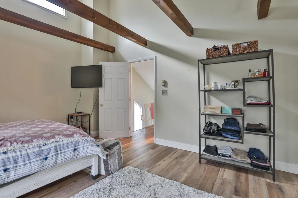 15b David Drive Hudson NH 03051