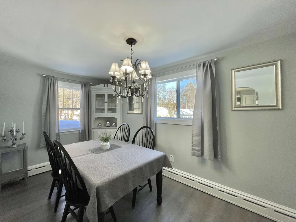 4 Thomas Street Rochester NH 03867