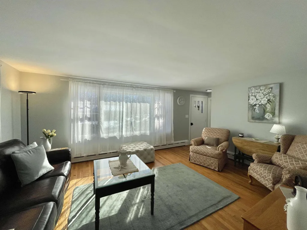 4 Thomas Street Rochester NH 03867