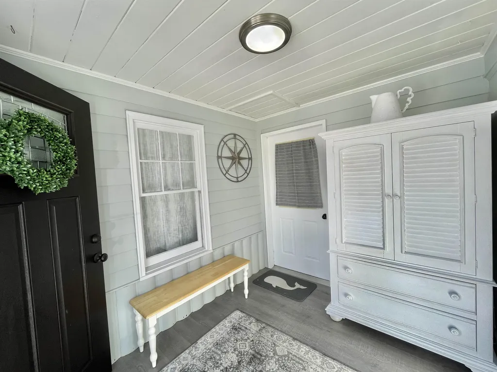 4 Thomas Street Rochester NH 03867