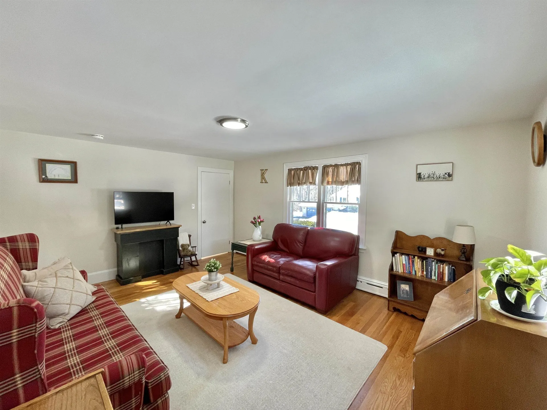 4 Thomas Street Rochester NH 03867