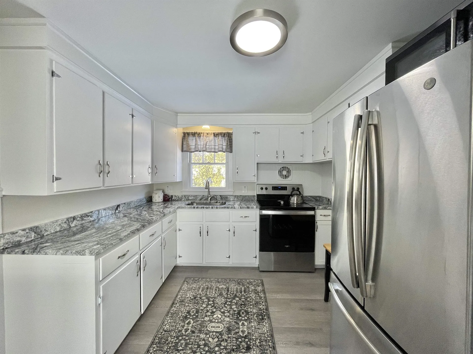 4 Thomas Street Rochester NH 03867