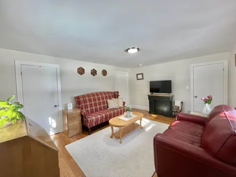 4 Thomas Street Rochester NH 03867
