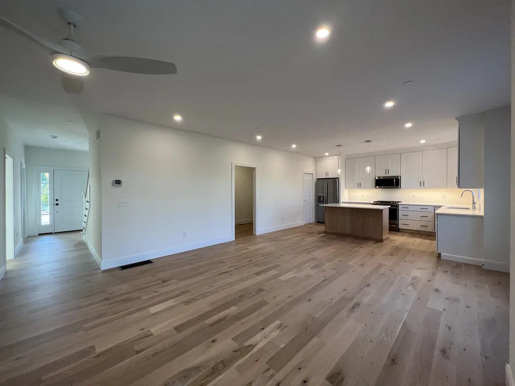 46 Sage Lane Portsmouth NH 03801