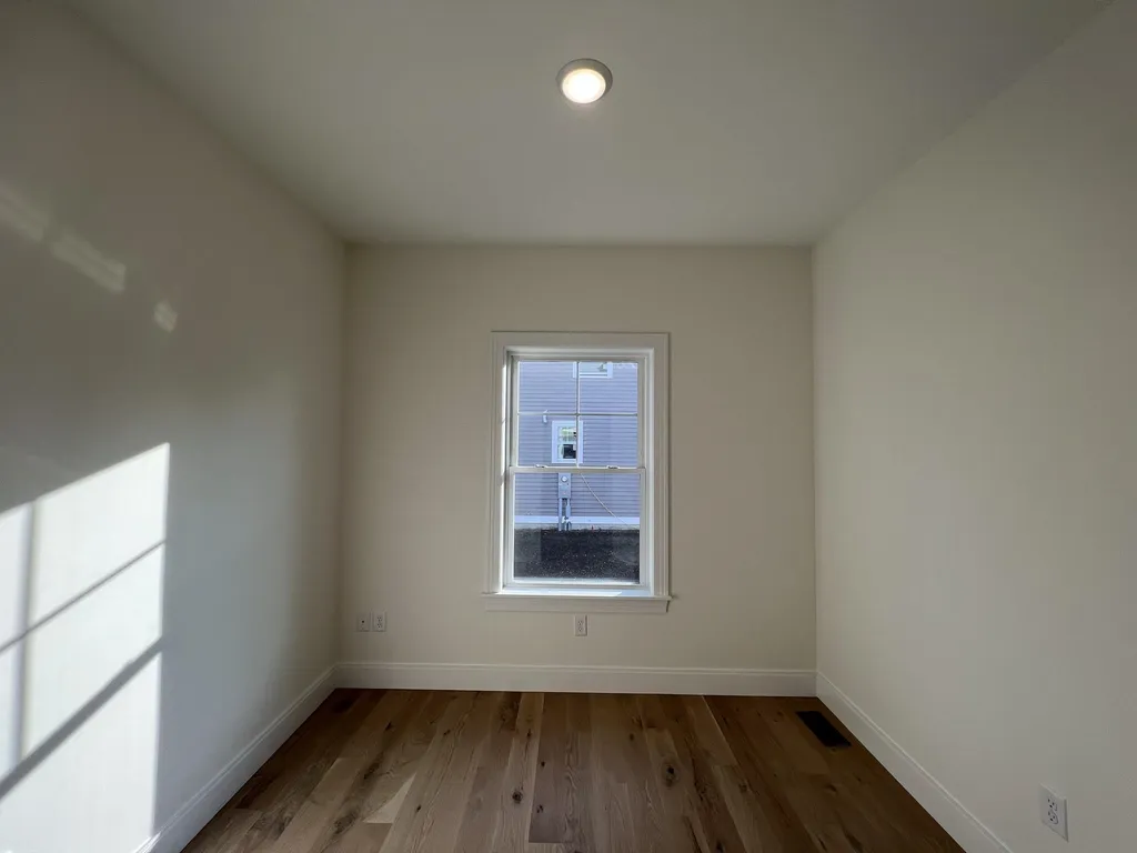 46 Sage Lane Portsmouth NH 03801