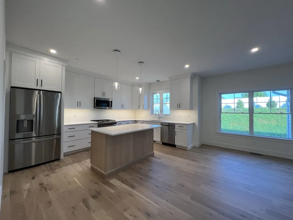 46 Sage Lane Portsmouth NH 03801