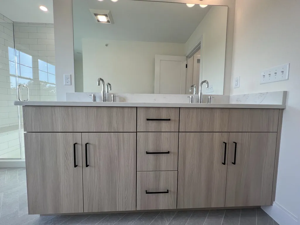 46 Sage Lane Portsmouth NH 03801