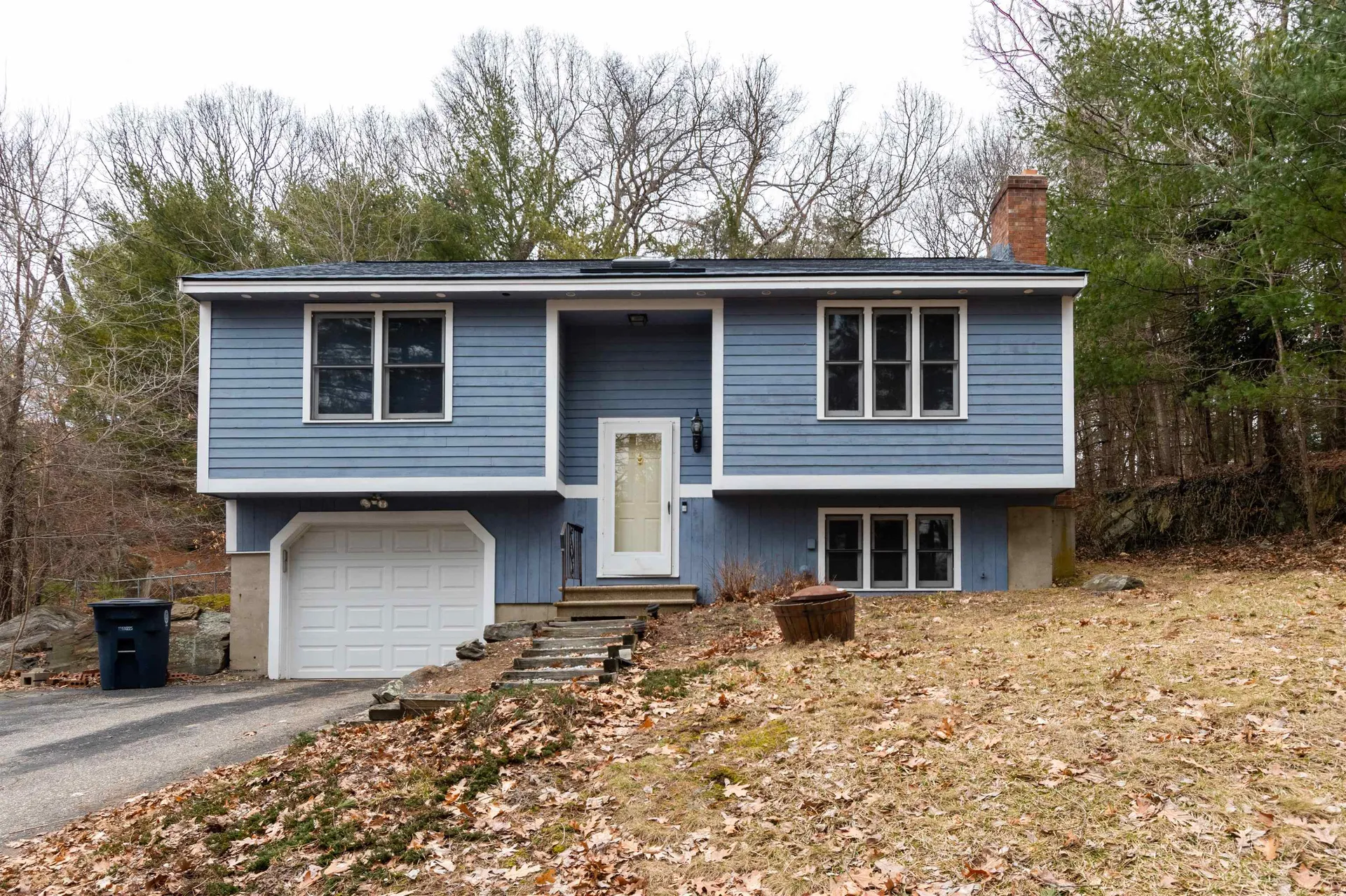 151 Searles Road Nashua NH 03062