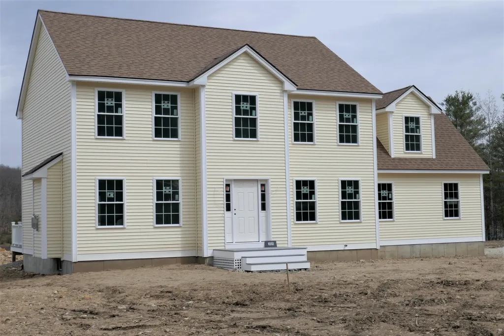 304 Straw Road Manchester NH 03102