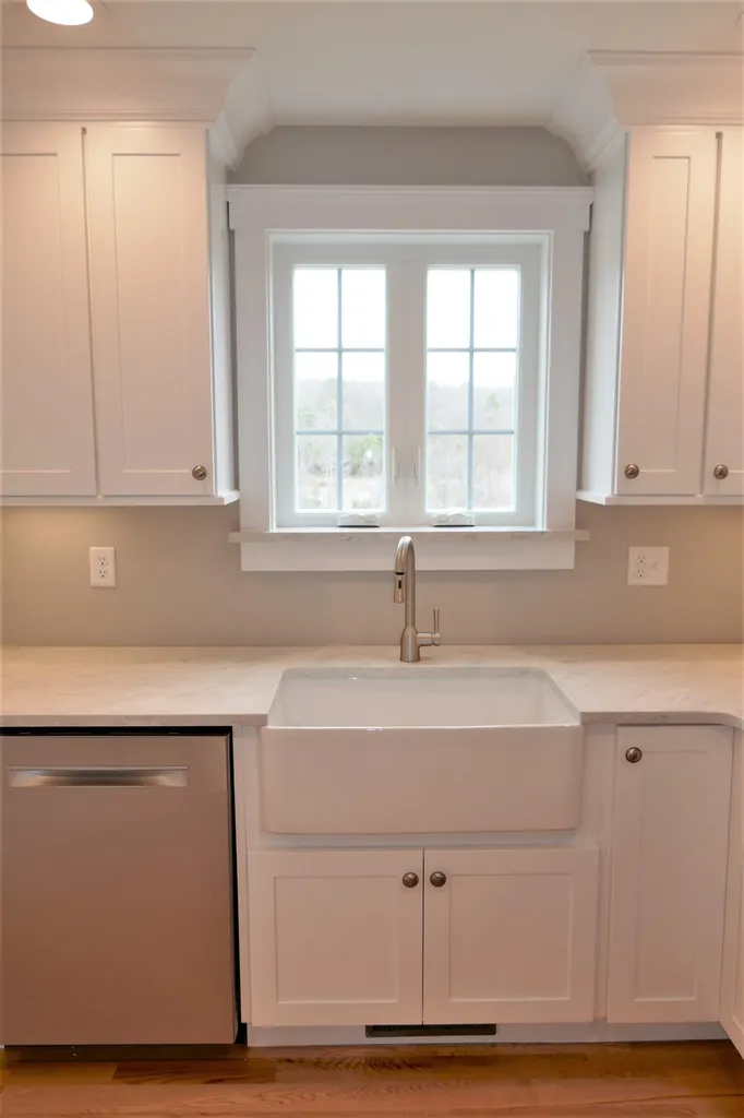 304 Straw Road Manchester NH 03102