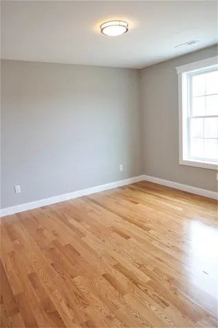 304 Straw Road Manchester NH 03102