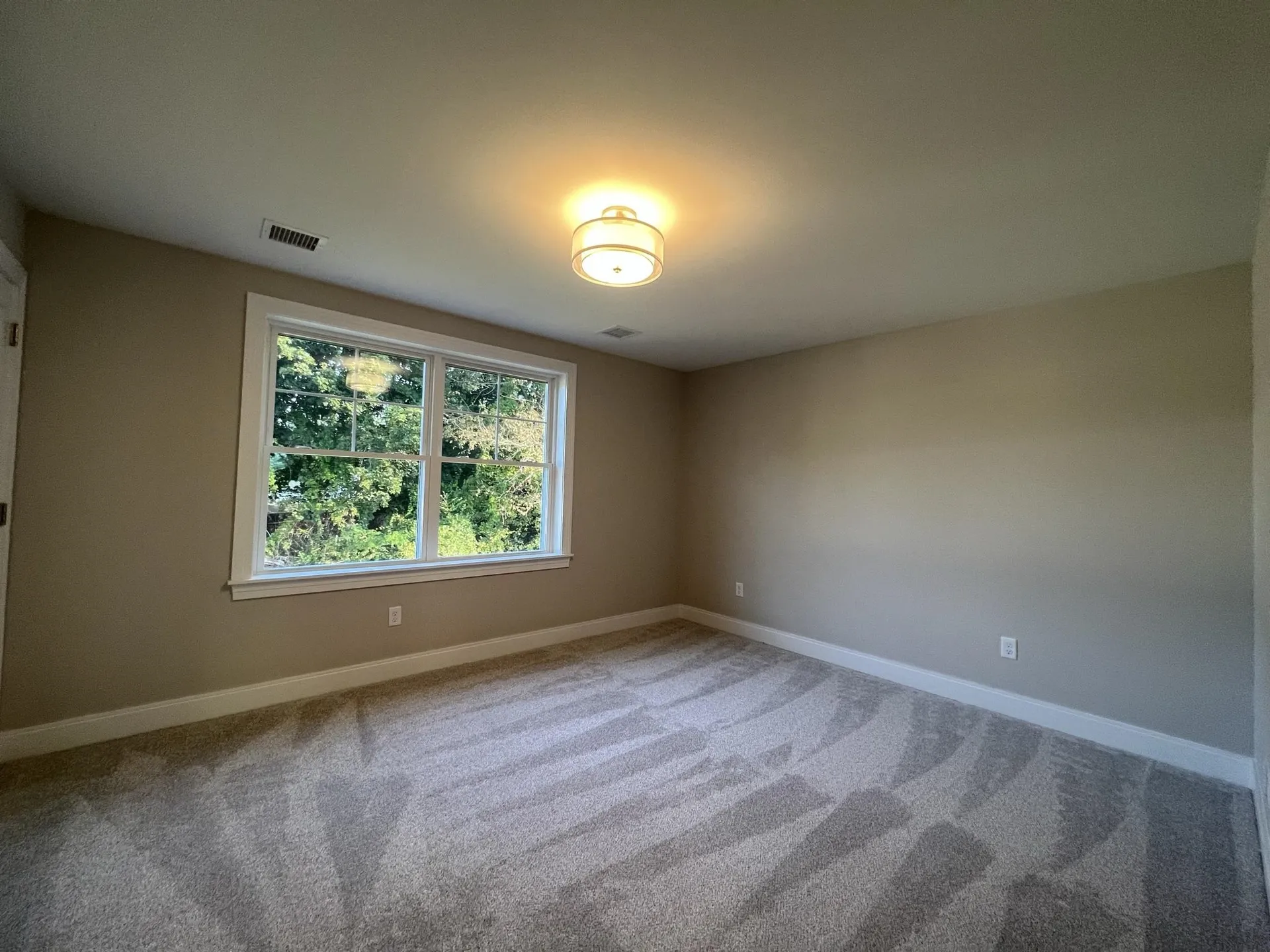 18 Sage Lane Portsmouth NH 03801