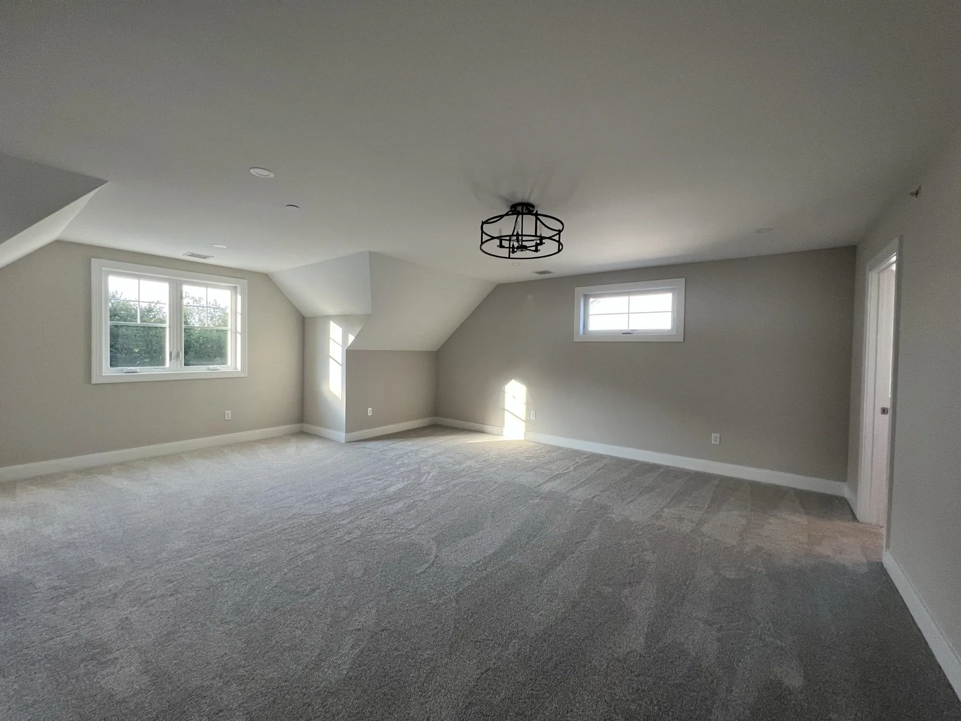 18 Sage Lane Portsmouth NH 03801