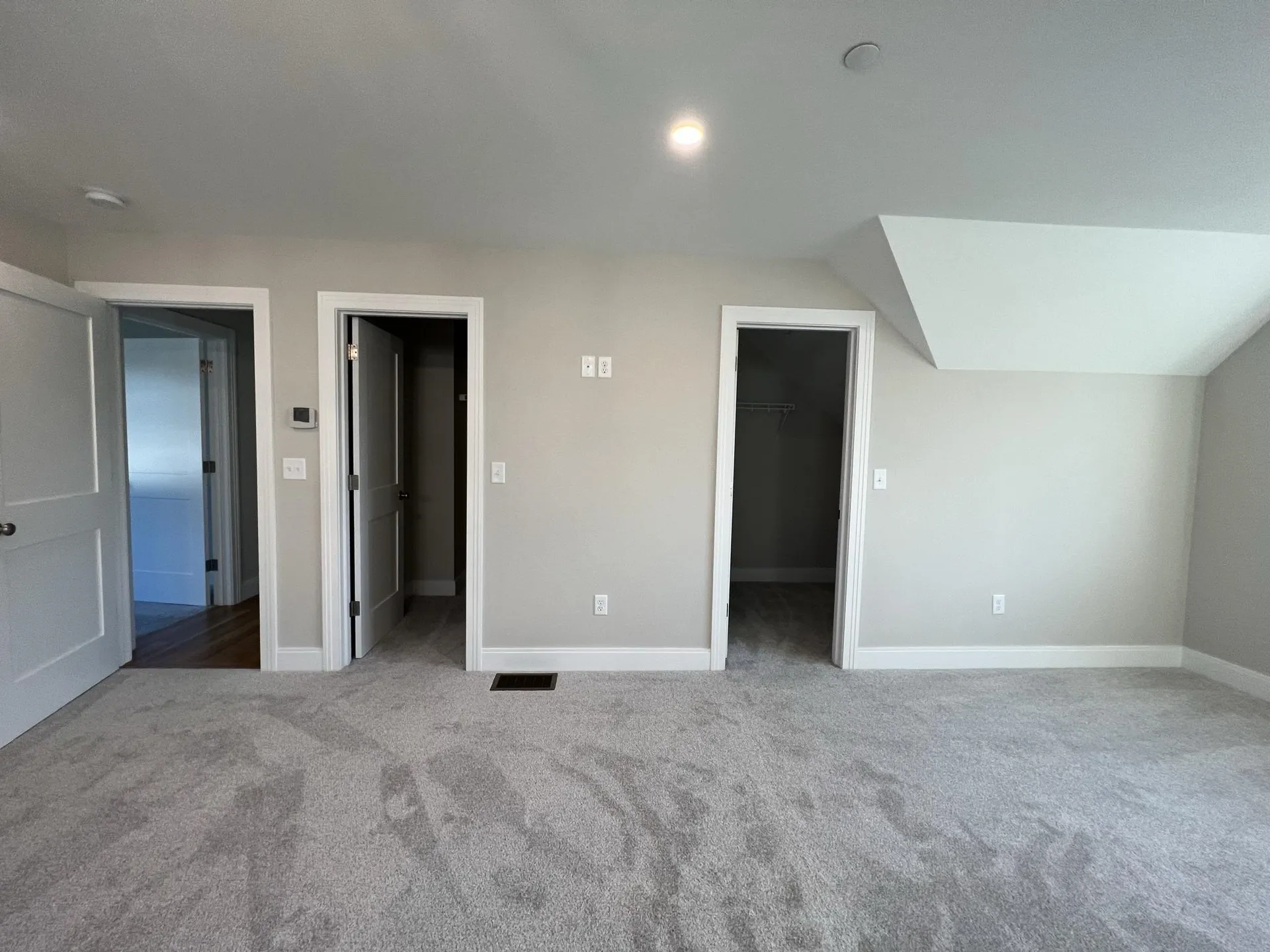 18 Sage Lane Portsmouth NH 03801