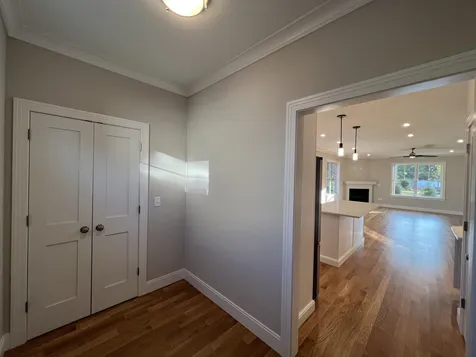 18 Sage Lane Portsmouth NH 03801