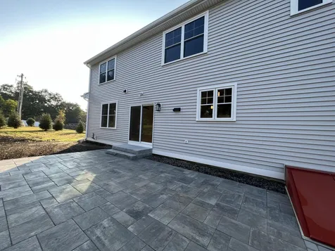 18 Sage Lane Portsmouth NH 03801