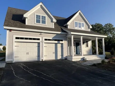18 Sage Lane Portsmouth NH 03801