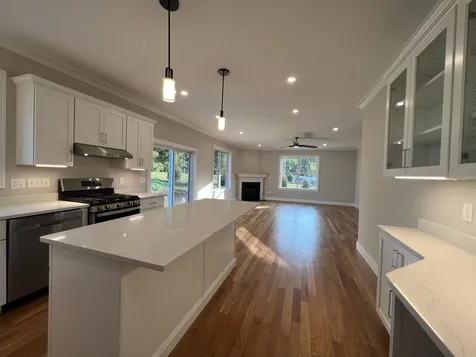 18 Sage Lane Portsmouth NH 03801