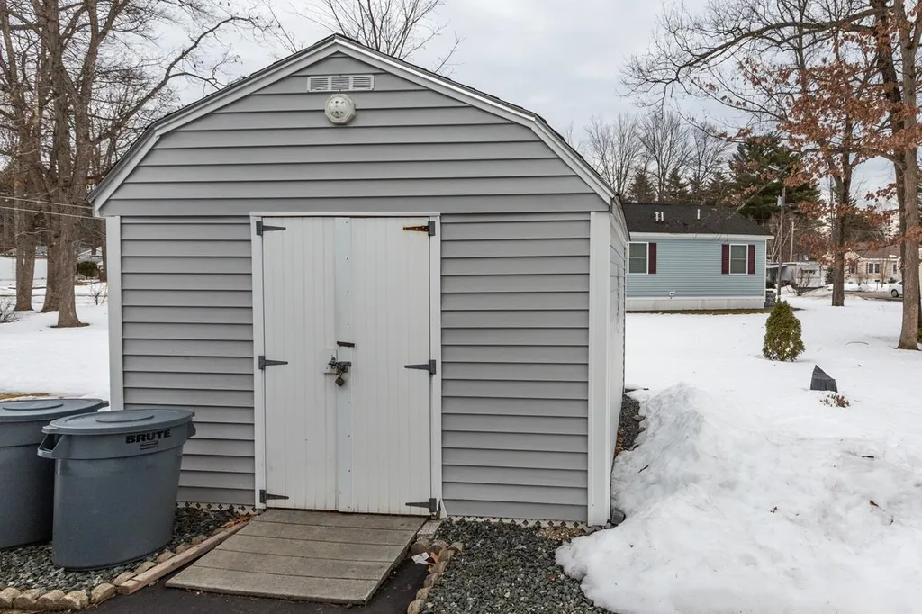 5 Riverview Lane Concord NH 03301