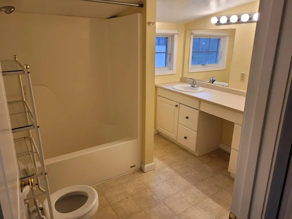 528 Winchester Street Keene NH 03431