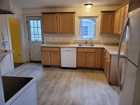 528 Winchester Street Keene NH 03431