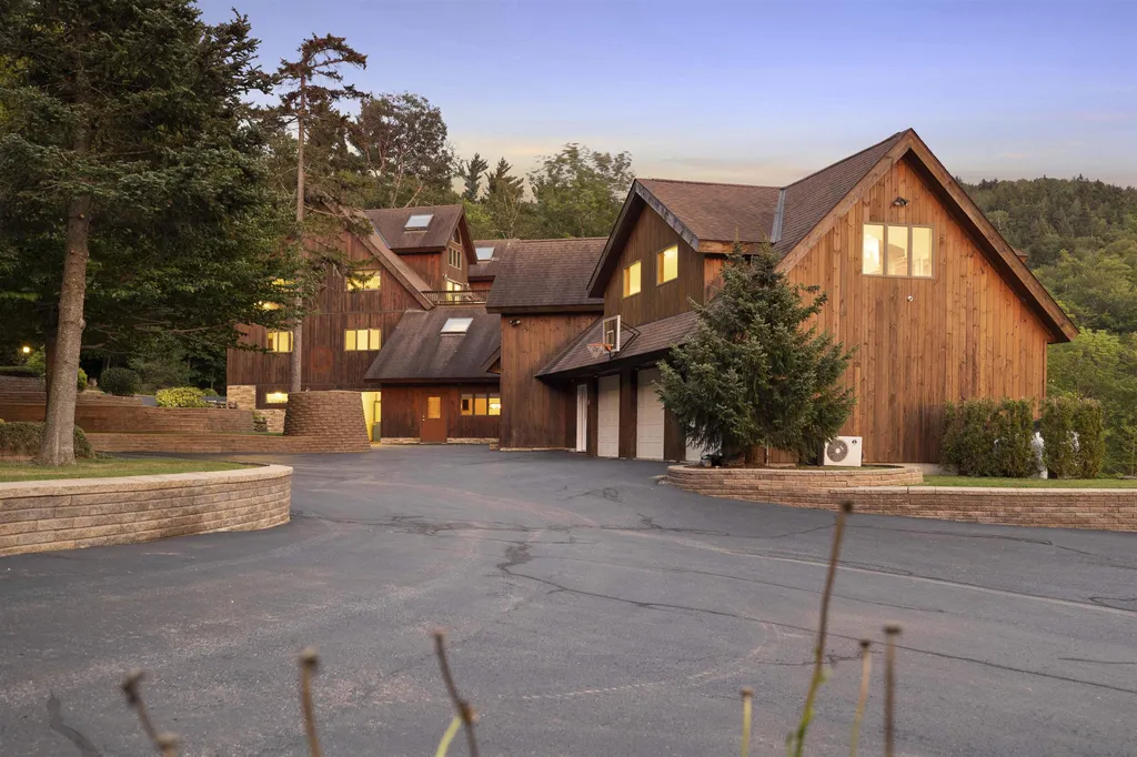 31 Abnaki Trail Campton NH 03223