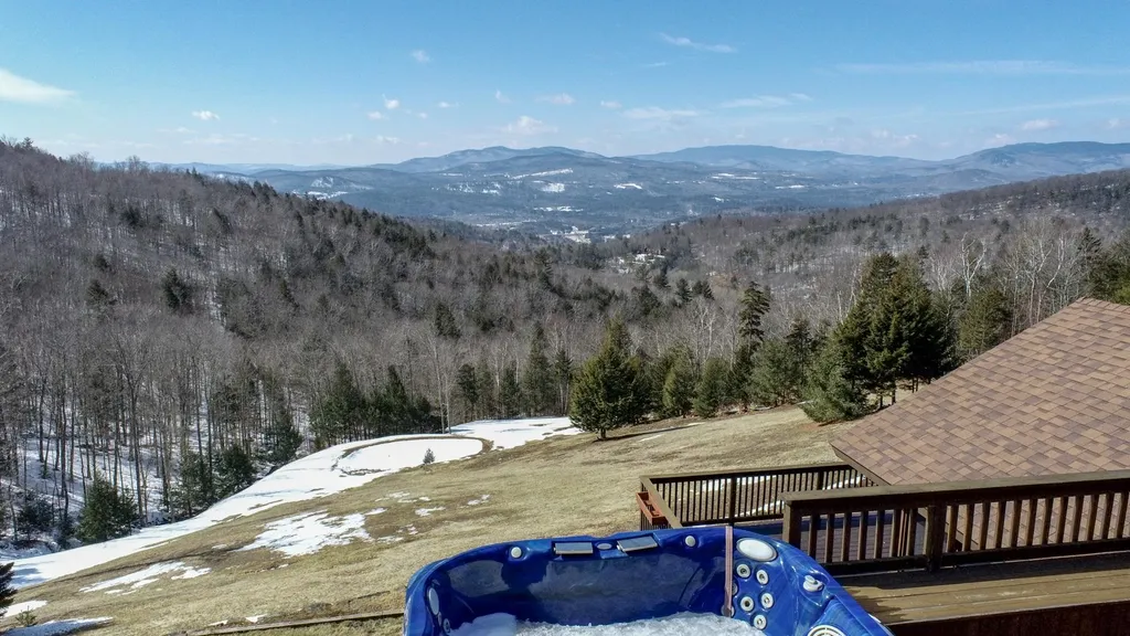 31 Abnaki Trail Campton NH 03223
